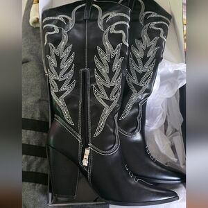 Black Western-Style Women's Boots